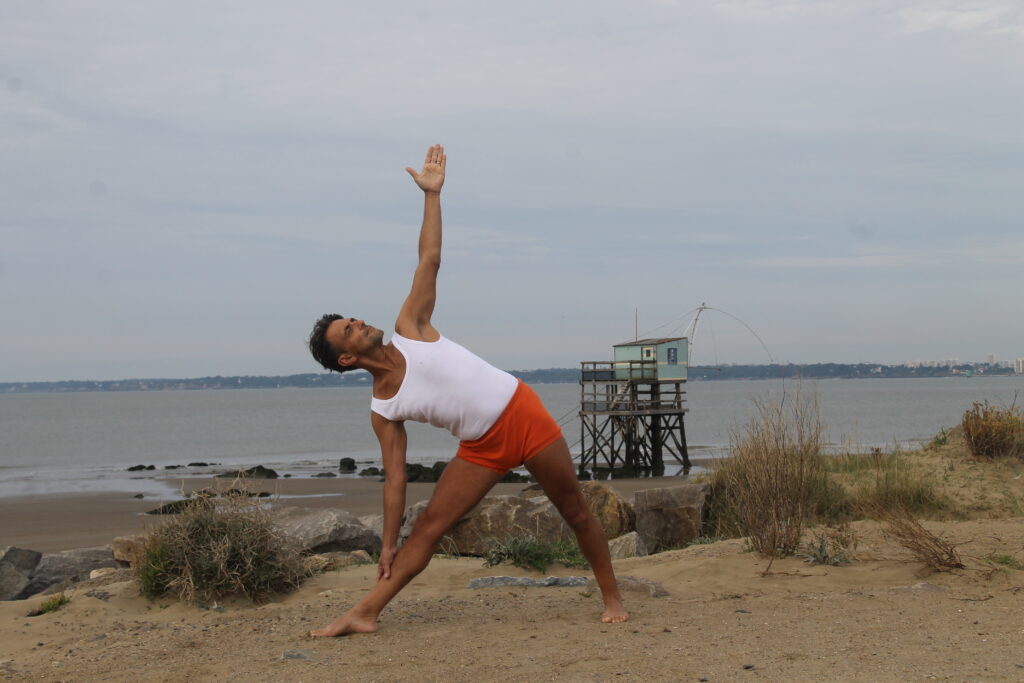 Utthitatrikonasana